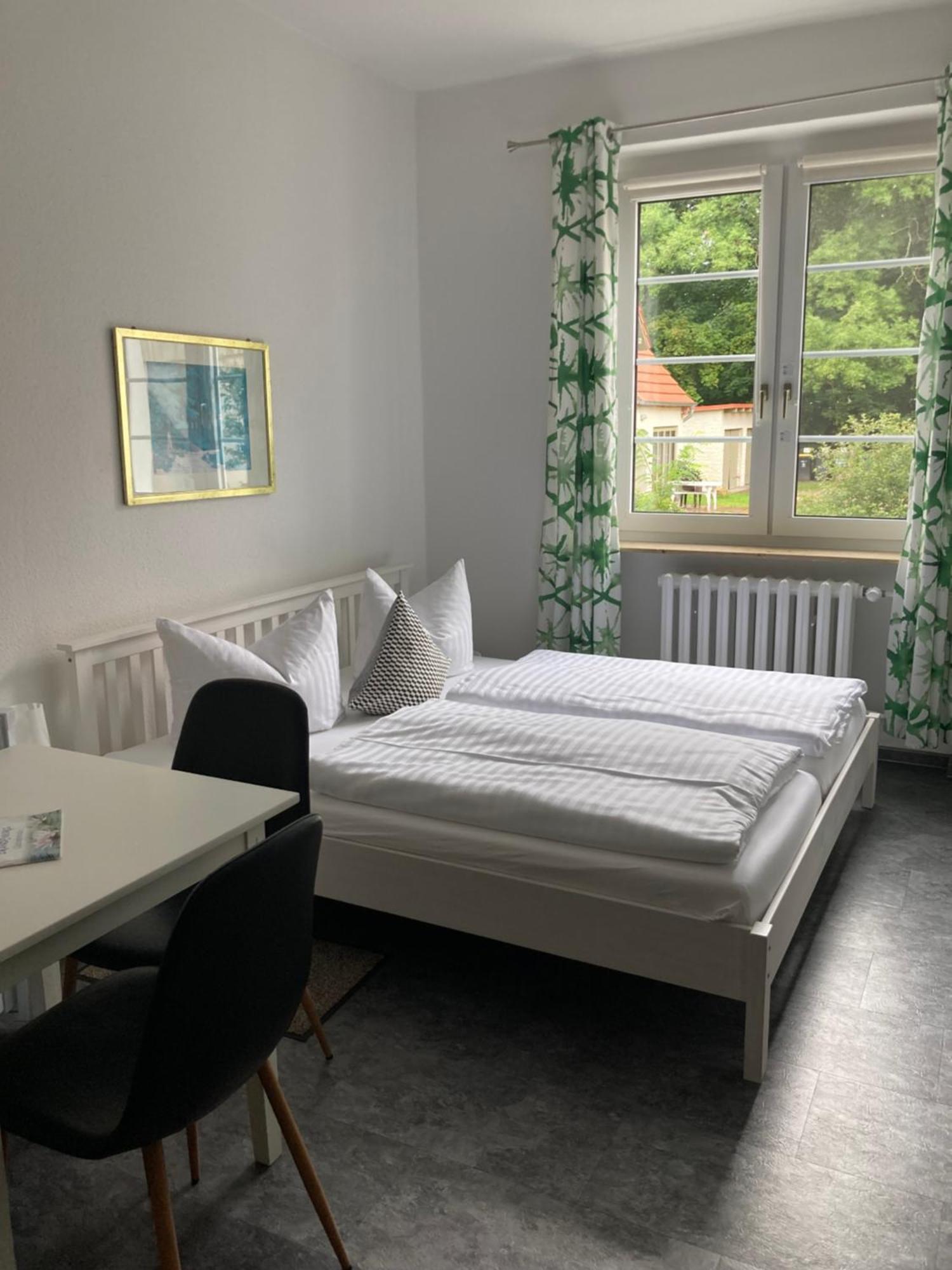 Aparthotel Haus Brandenburg à Stechlin Extérieur photo